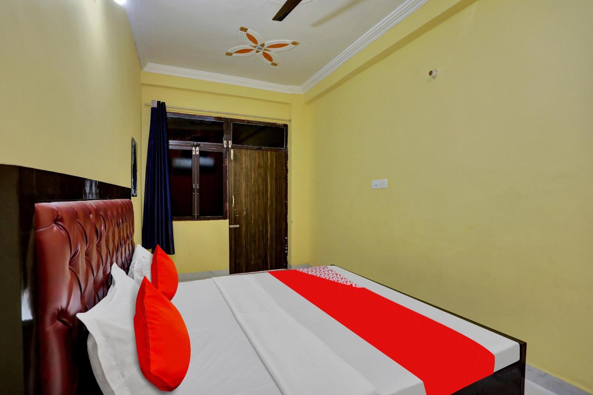 Hotel O Amantran Kanpur Bagian luar foto