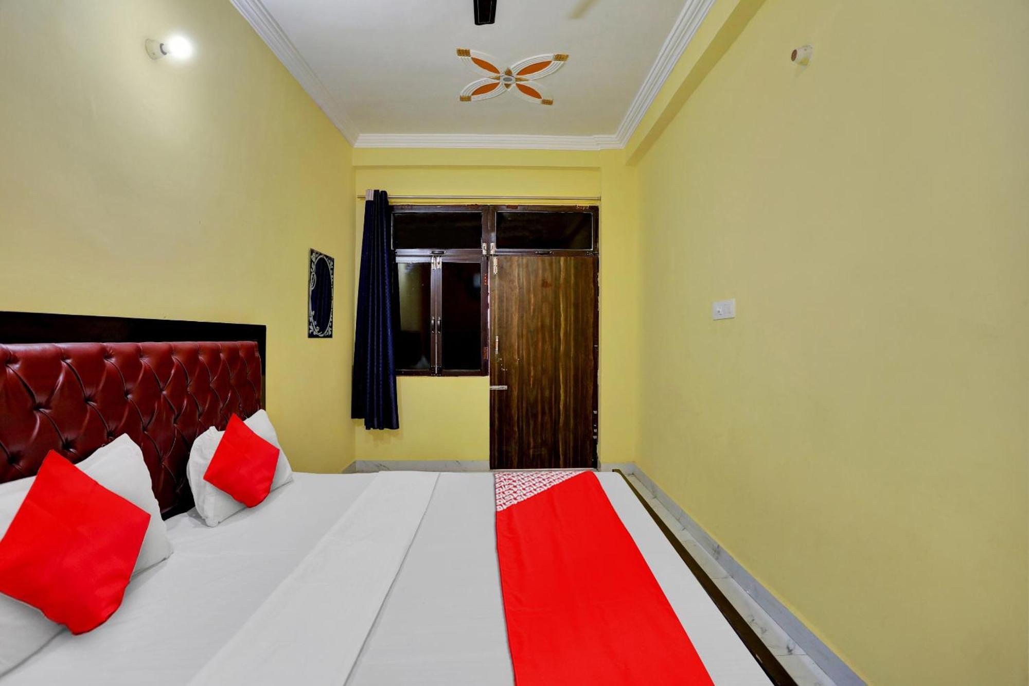 Hotel O Amantran Kanpur Bagian luar foto