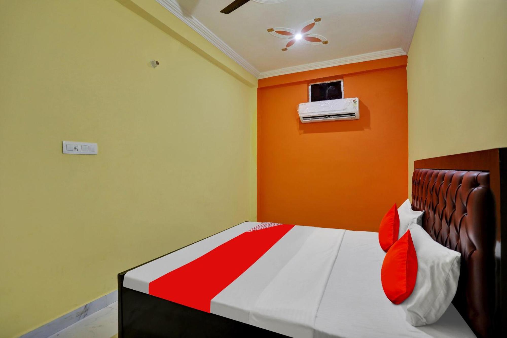 Hotel O Amantran Kanpur Bagian luar foto